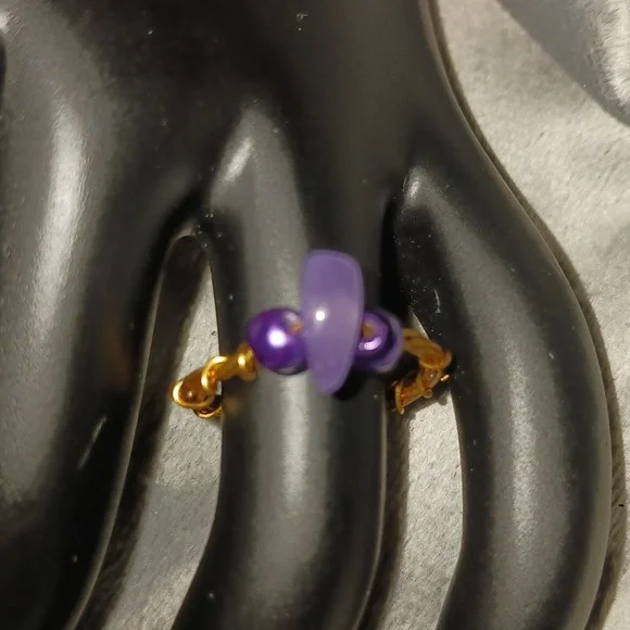 Ring - Picture 3 of 6